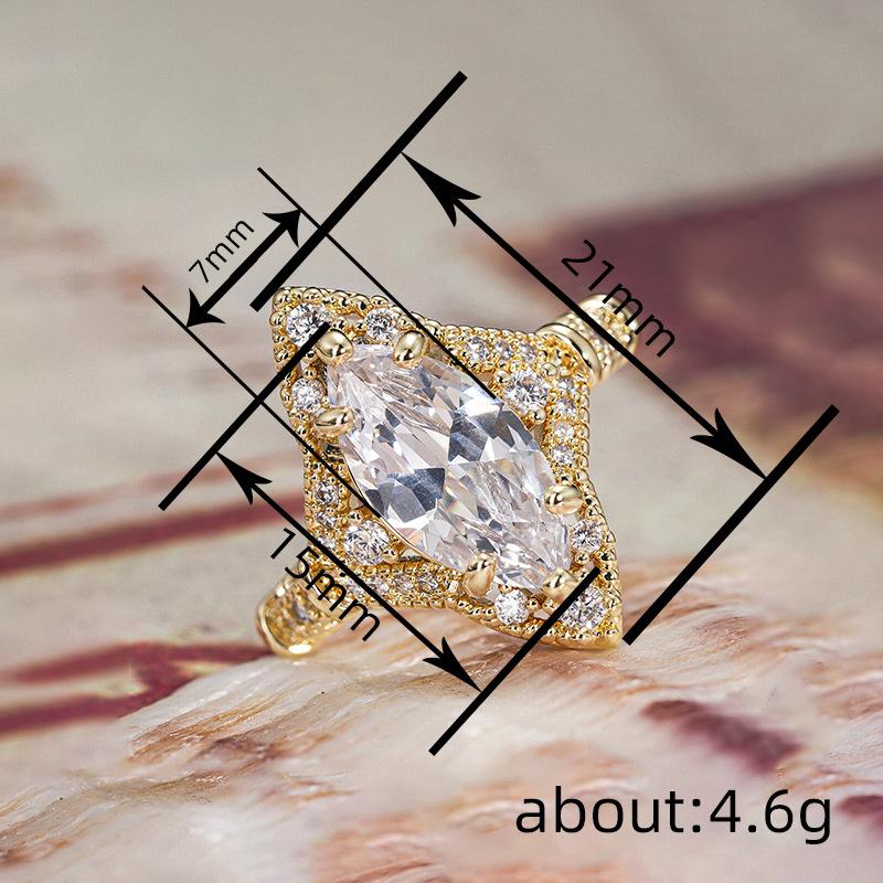 Court ring female, noble high-end French jewelry, horse's eye sparkling ring