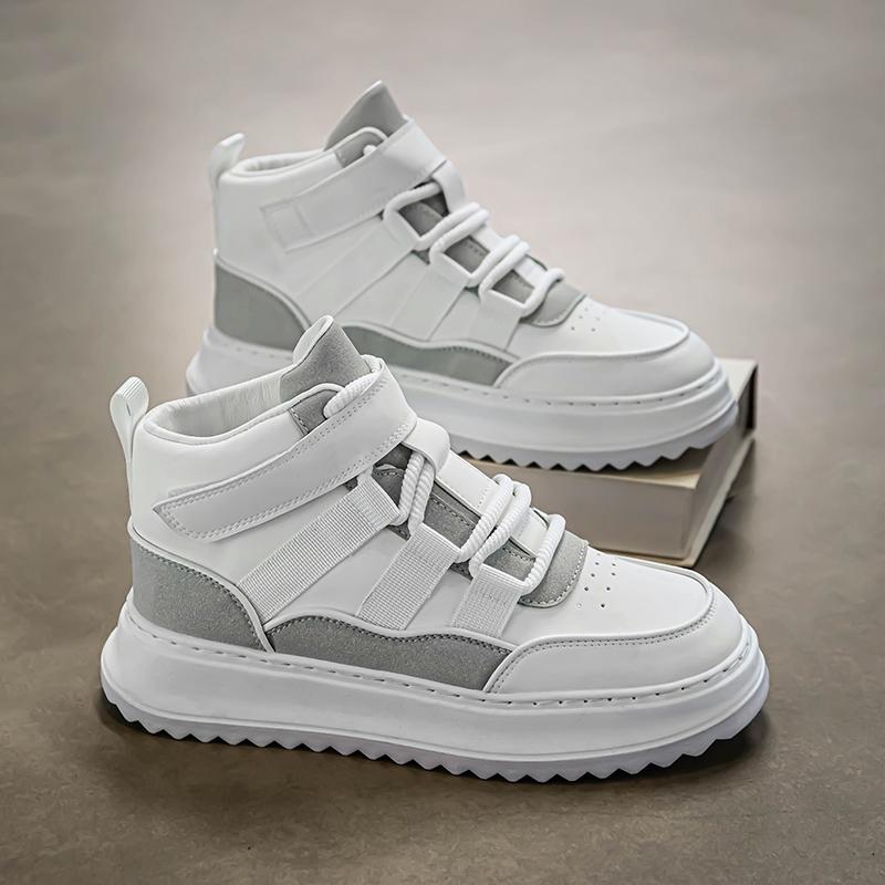 The New Men's Thick-soled High-top Casual Sports Shoes for Spring and Autumn Are Lightweight and Have Soft Soles
