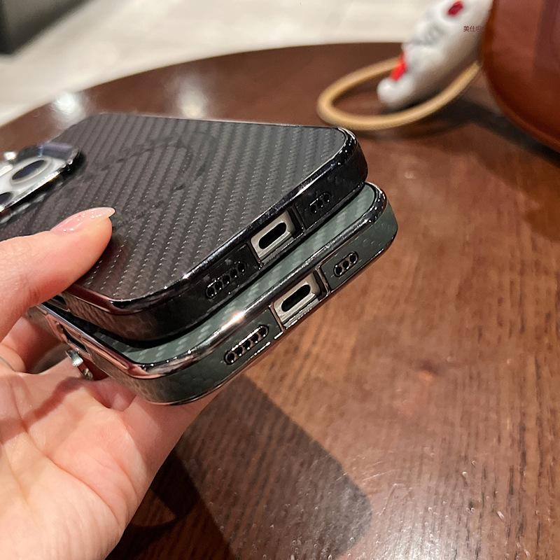 Applicable to Apple 16promax mobile phone case, carbon fiber pattern iPhone15 all-inclusive 14 anti-drop 13 magnetic 12 case