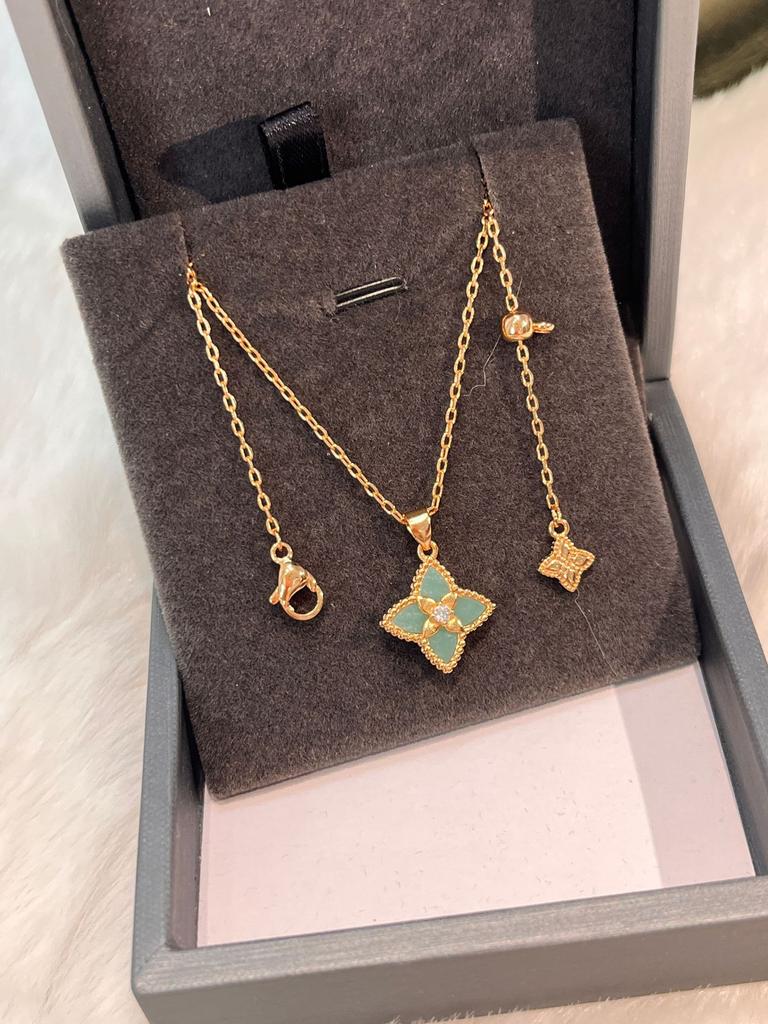 Light Luxury Powder Shell Purple Chalcedony Laser Four-Leaf Clover Five-Flower Bracelet Retro Court Style Sweet Temperament Necklace