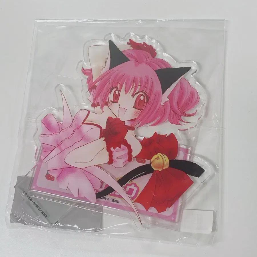 

Акриловая подставка Very Very Mew Mew Bebe Mu Momomiya Ichigo