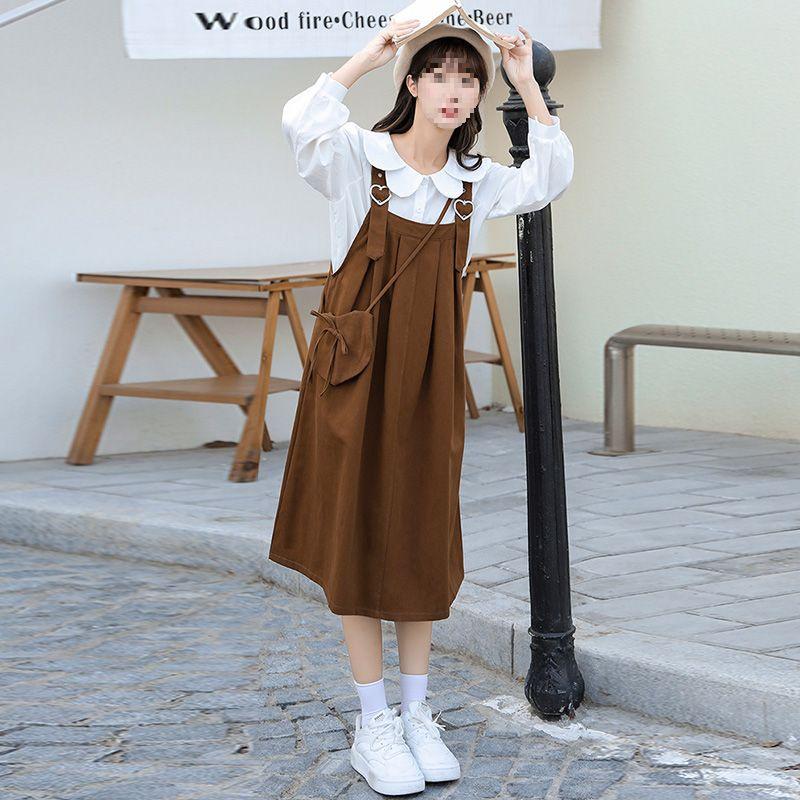 Petite College Style Two-Piece Skirt Set for Women - Autumn and Spring Casual Dress in Milk Tea Style.