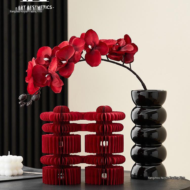 Свадебный номер «Двойное счастье» Оригами Настольное украшение: Цветочная ваза-украшение для спальни и гостиной. Small Double Happiness Origami (20cm x 20cm)