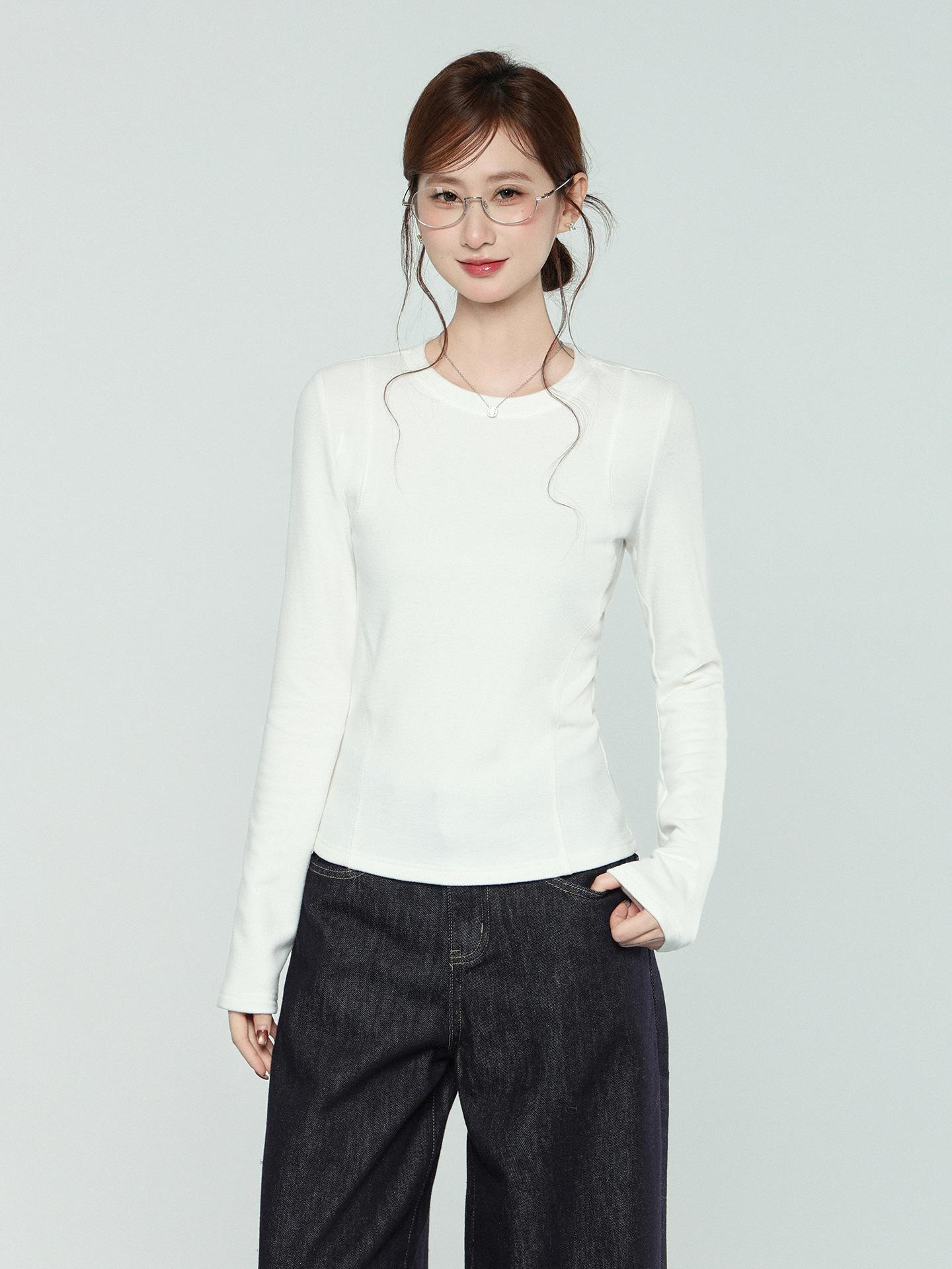 

White round neck thickened velvet inner long-sleeved T-shirt for women s autumn and winter slim-fitting and thin shoulder bottoming shirt top S белый