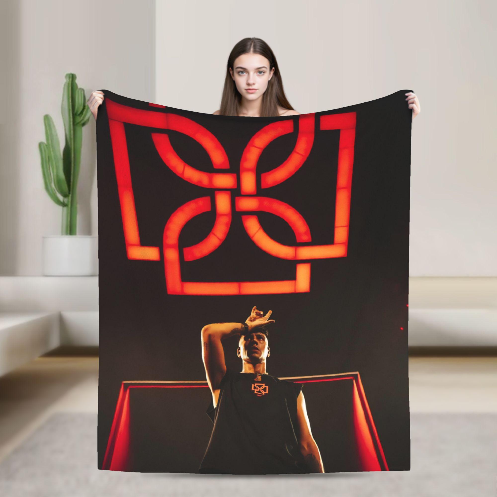 

Super Soft Blanket Decorative Duki Rapper Bedding Throws Flannel Bedspread For Living Room Fashion Sofa Bed Cover 130x150cm