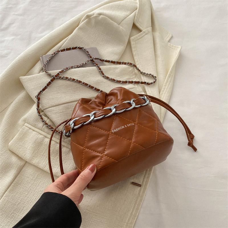 Fashionable Spring New Microfiber Bucket Bag With Stylish Quilted Design For Women