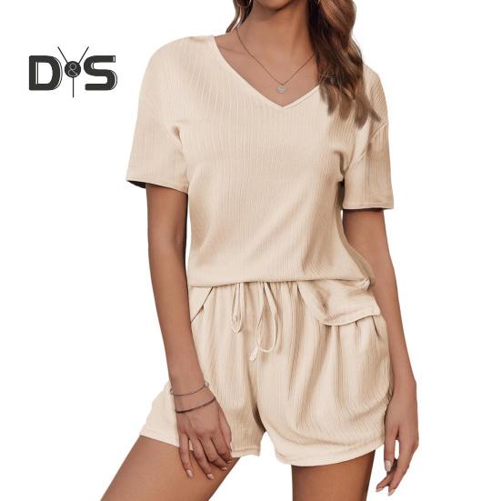 2 ks/sada dámského letního oblečení, trička s krátkým rukávem a výstřihem do V, elastické kraťasy se stahovací šňůrkou v pase, jednobarevné, volné, ležérní