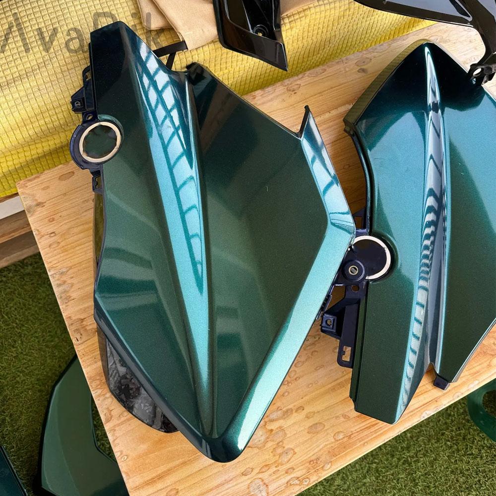 Hight Glossy PET Midnight Green Vinyl Car Wrap Film Aurora Green Self Adhesive Stickers Bubble Free Console Computer Laptop Skin