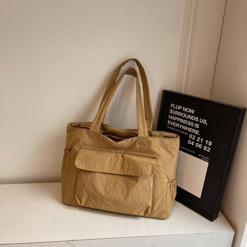 

2025 Модная летняя сумка-тоут большой вместимости, легкая, в литературном стиле хаки