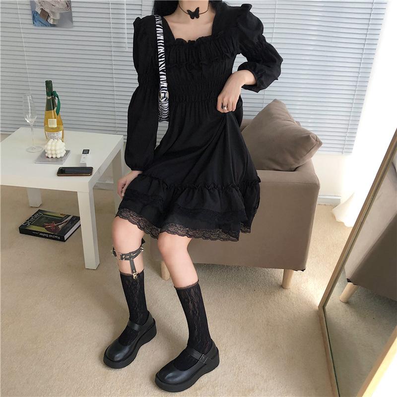 Lace splicing dark bubble sleeves Hepburn small black dress women's autumn new gentle light luxury design dress