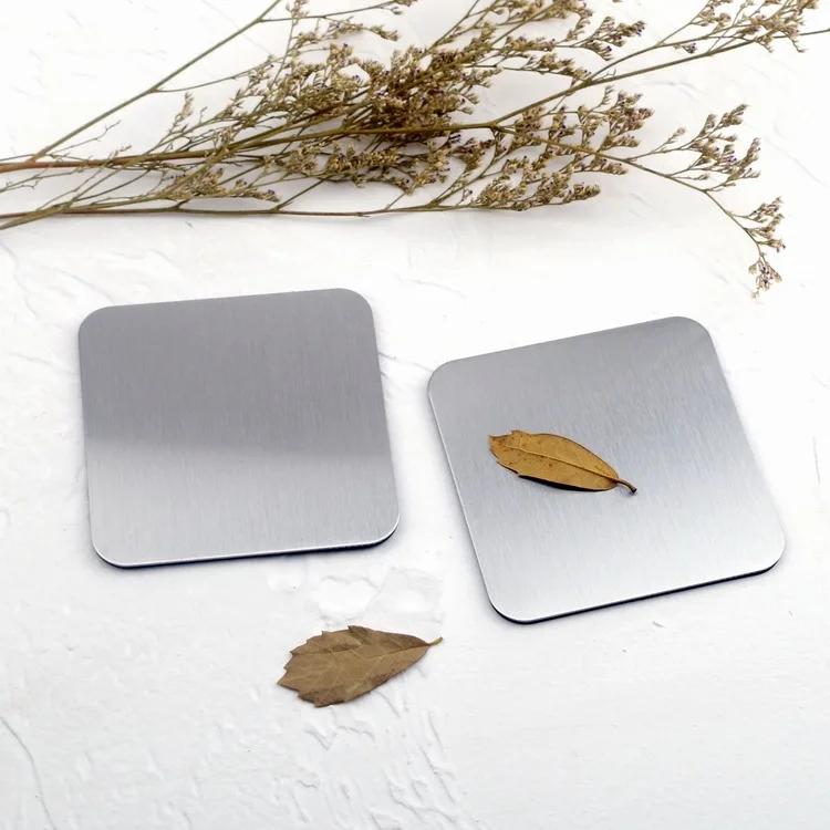 

Simple Fashion MetalRound Square Coaster Cafe Anti-slip Pad Stainless Steel Insulation Placemat Kitchen Accessories Cup Mat 10cm