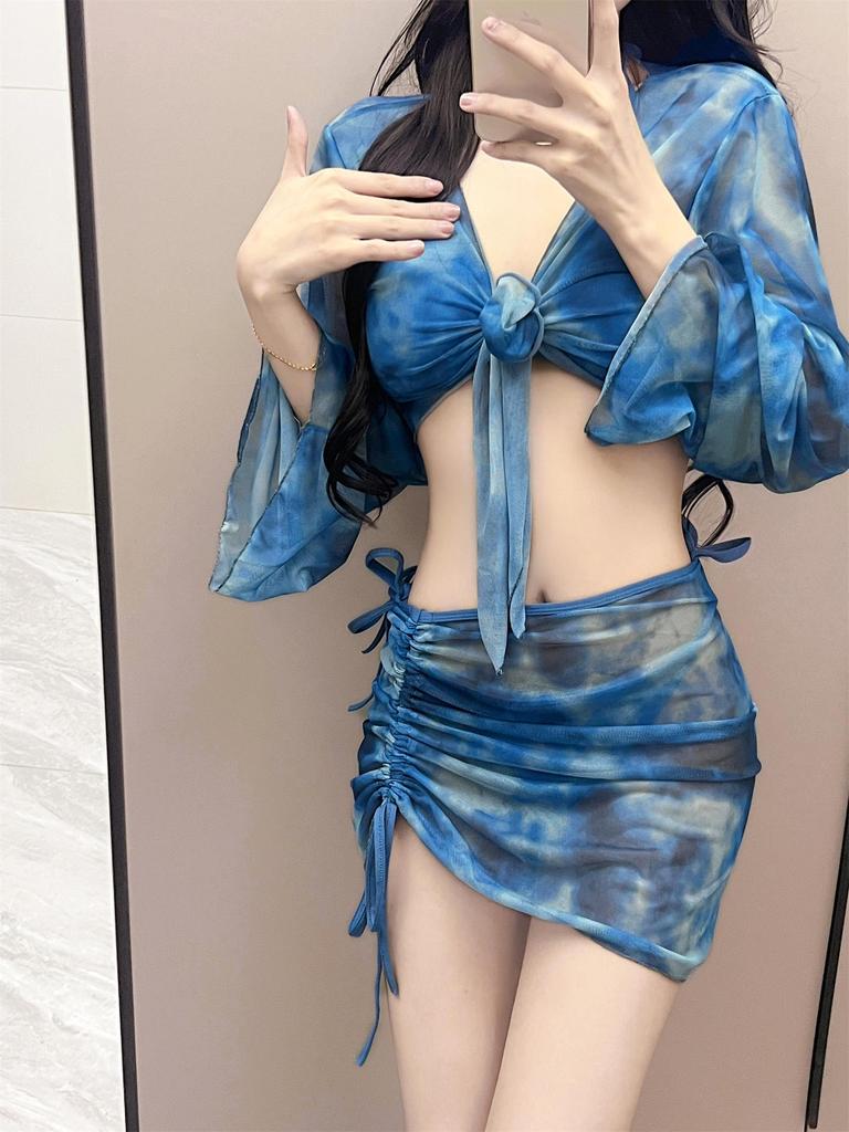 Women's Slimming Long-Sleeve Bikini Swimsuit Set - 4-Piece Conservative Design