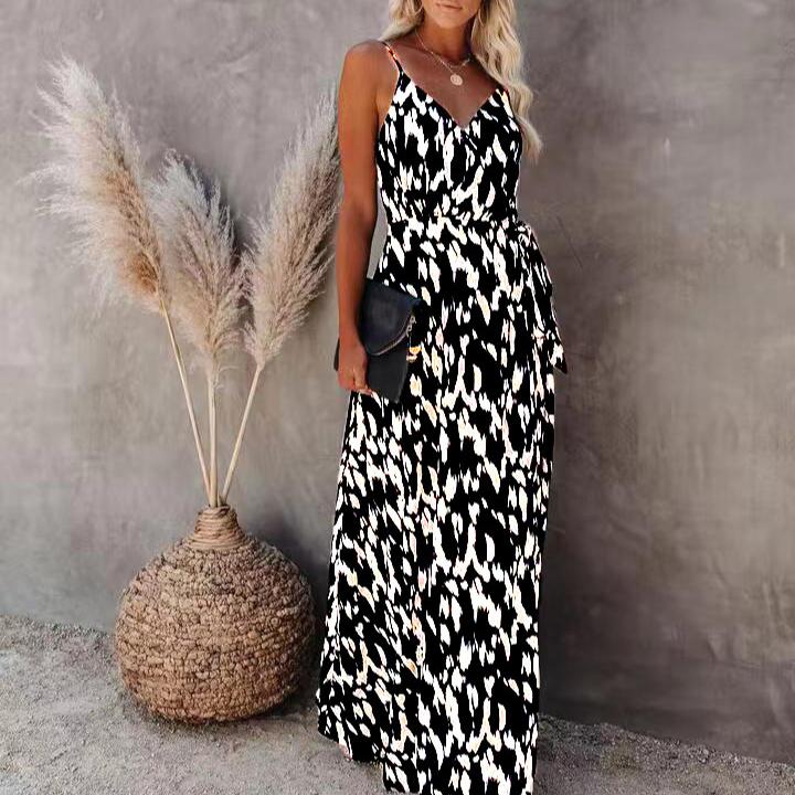 

Платье с разрезом на подтяжках и сексуальной юбкой средней длины с принтом L