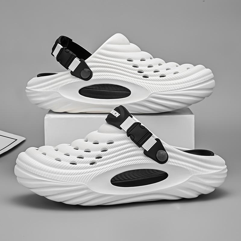 Casual Clogs Mens Sandals 2025 Summer EVA Beach Shoes for Men Fashion Hollow-out Slippers Solid Color Garden Shoes Closed-toe