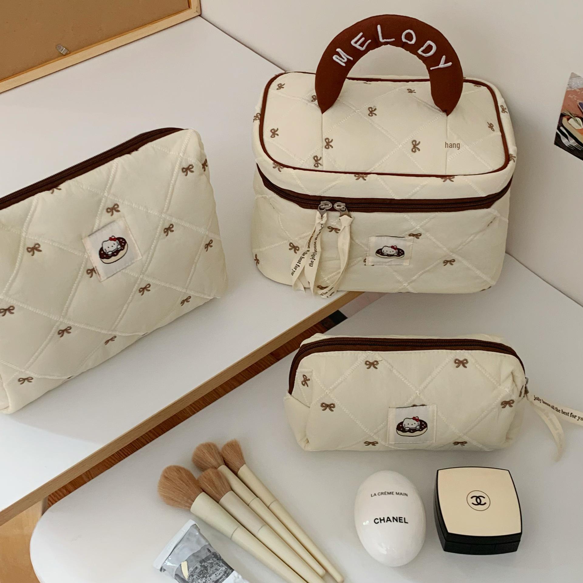 

Blue Heart Women s Large Capacity Cosmetic Handbag - New 2025 Portable Storage Bag Medium