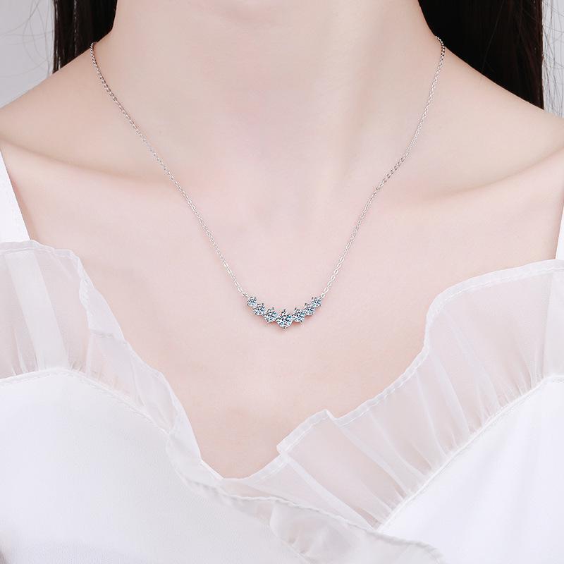 S925 Sterling Silver Moissanite Seven Princess Smile Necklace - Women's Fashion Versatile Pendant, Popular Style Silver Jewelry.