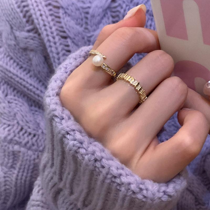 Stylish Ins Inspired Pearl And Crystal Adjustable Ring For Women In Trendy Geometric Style