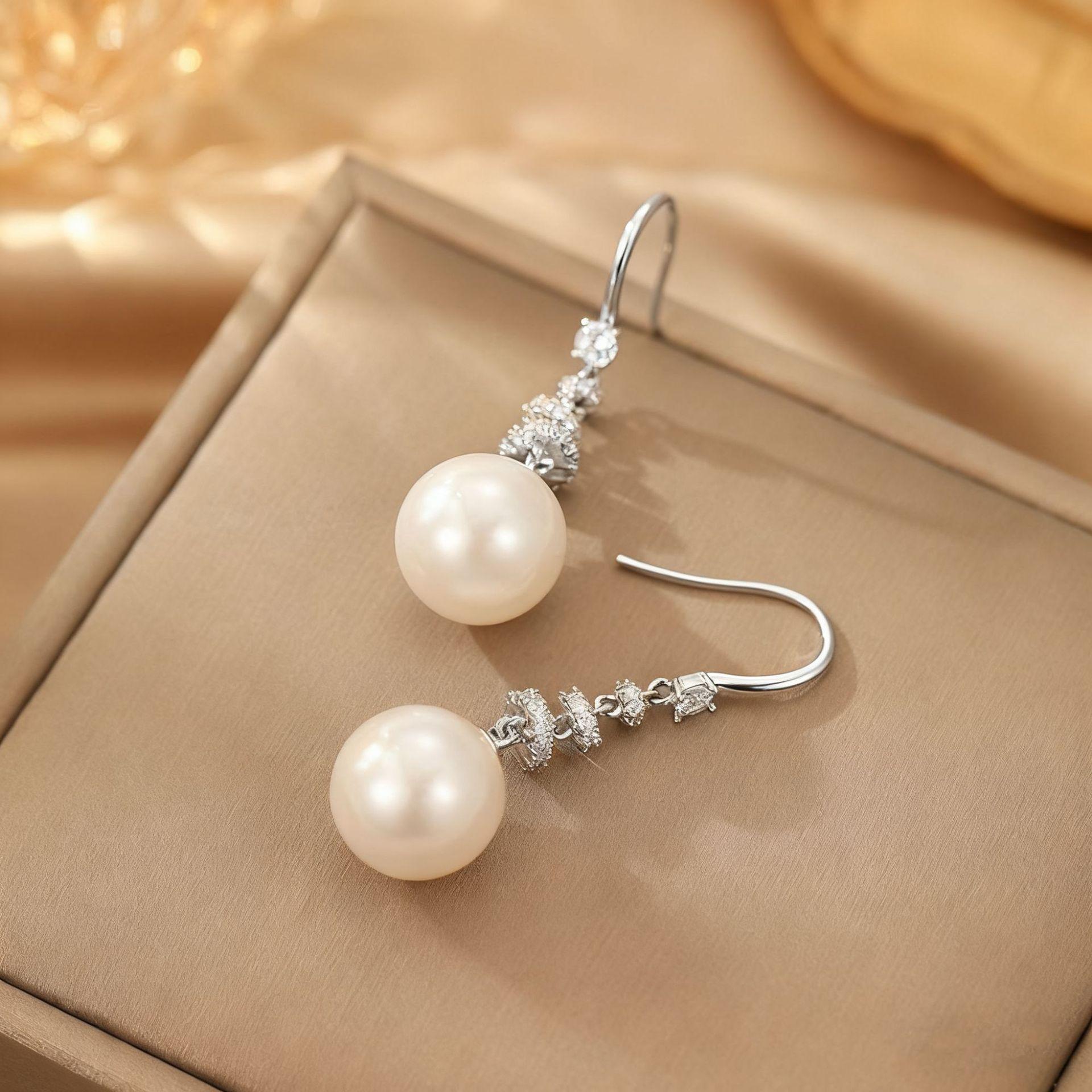 

Retro Spiral Pearl Earrings in The Ancient Wind Light Luxury Temperament Long Section of Simple Fashion Hundred Match Earrings