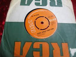 

7inch Record HILLSIDERS Sunday Mornin Comin Down RCA2038 RCA Victor 1970 UK CountryFolk Used
