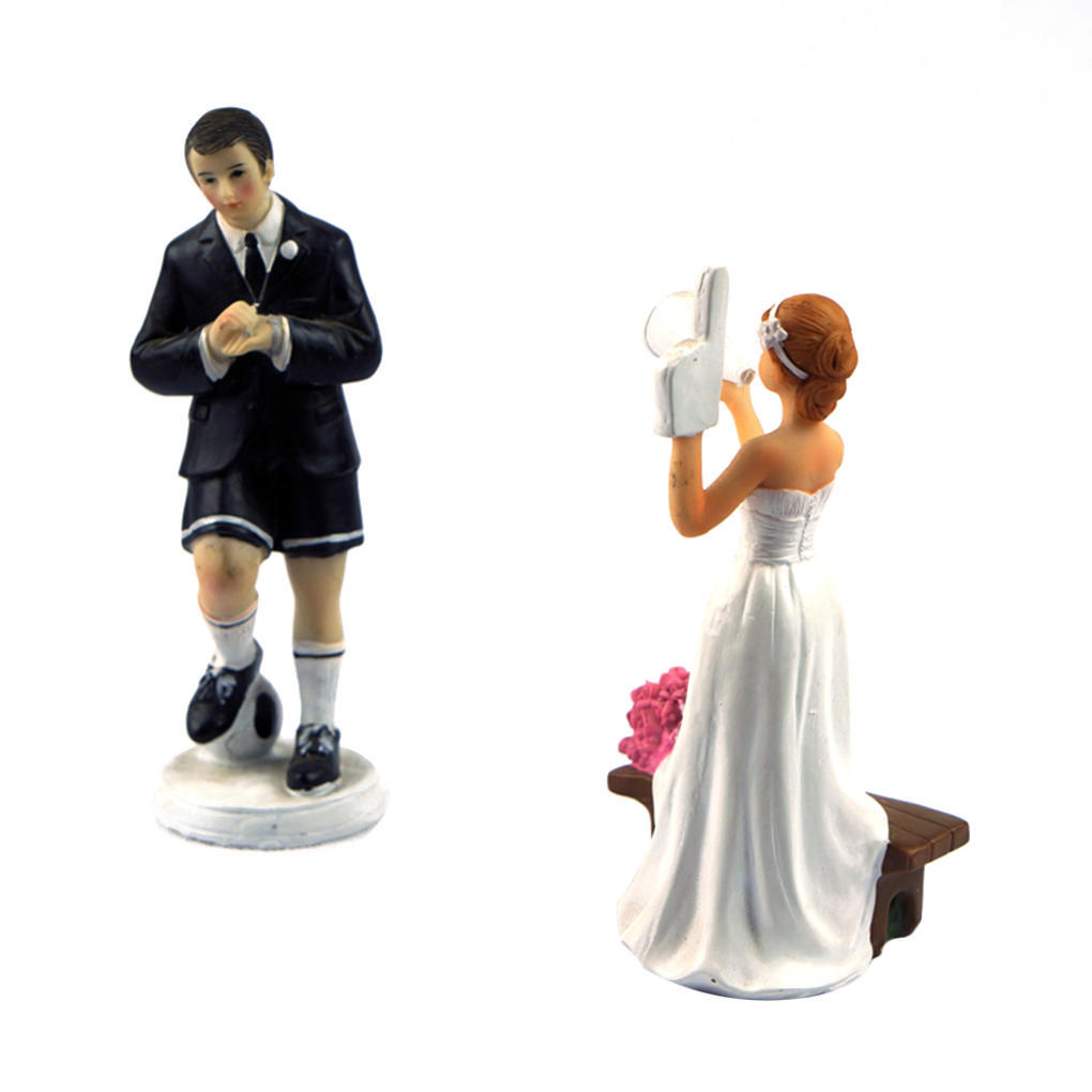 

Couple Football Game Figurine Wedding Cake Topper Gift Cake Topper Gift Doll Doll Resin Crafts Party Decoration