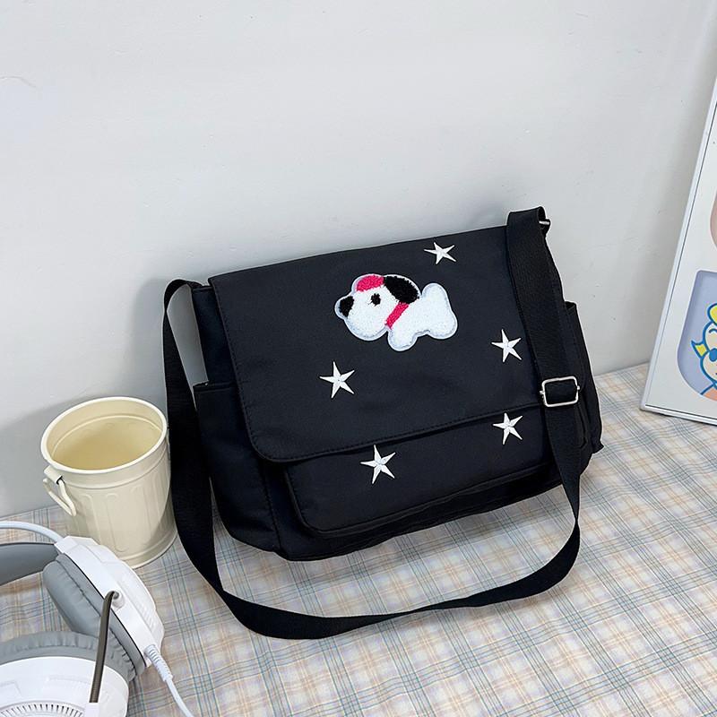 

Stylish Street Fashion Tote Bag With Car Line Design Spring 2024 New Chic Shoulder Bag чёрный