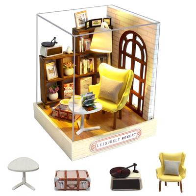 CUTEROOM Puppenhaus Holz DIY Miniaturhaus Bausatz mit LED-Licht und Staubschutz Perfekt für Dekoration oder als Urlaubs- oder Geburtstagsgeschenk für Erwachsene und