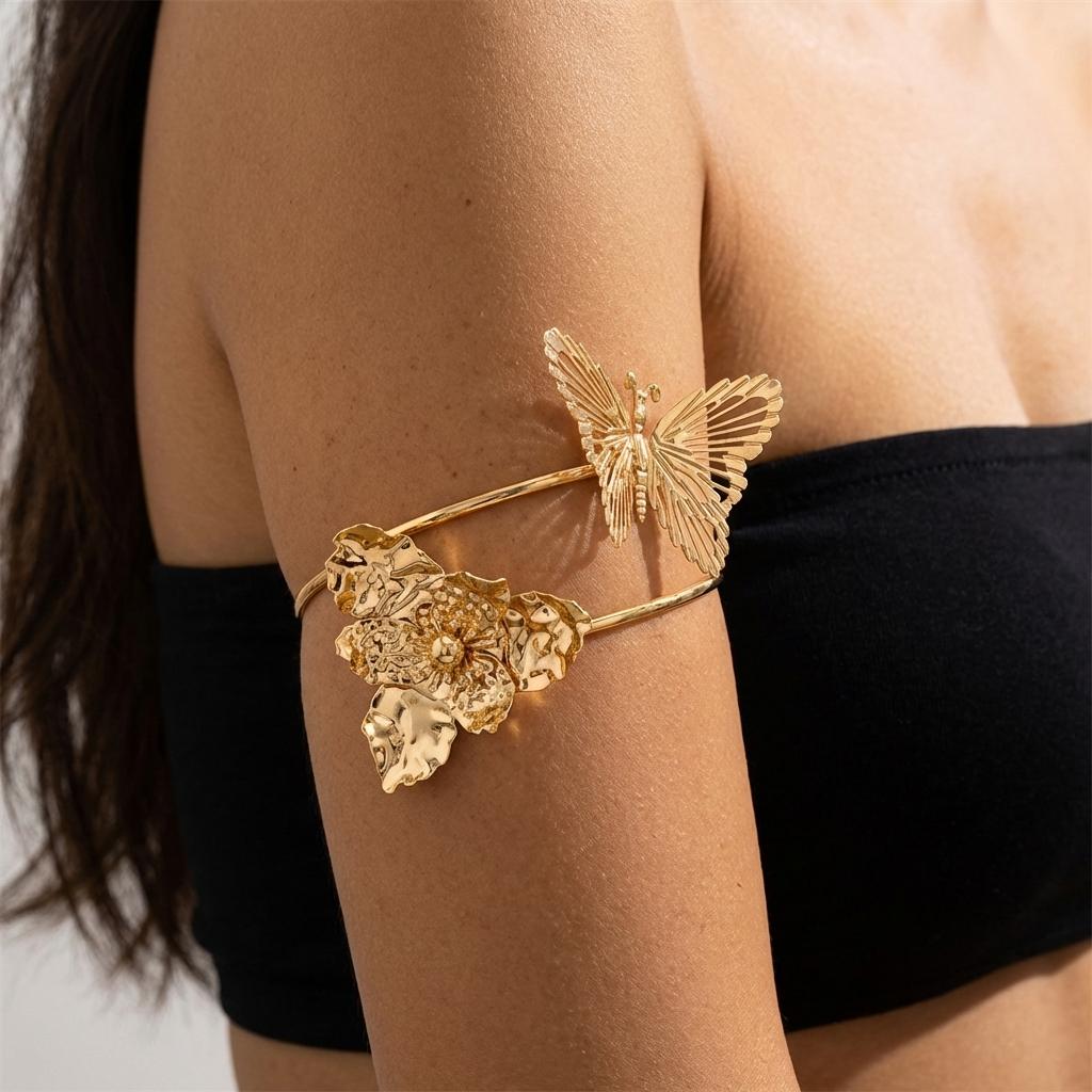 Fashion Gold Color Metal Flower Cuff Bracelet for Women Elegant Butterfly Leaves Adjustable Bangles Female Wedding Party Jewelry