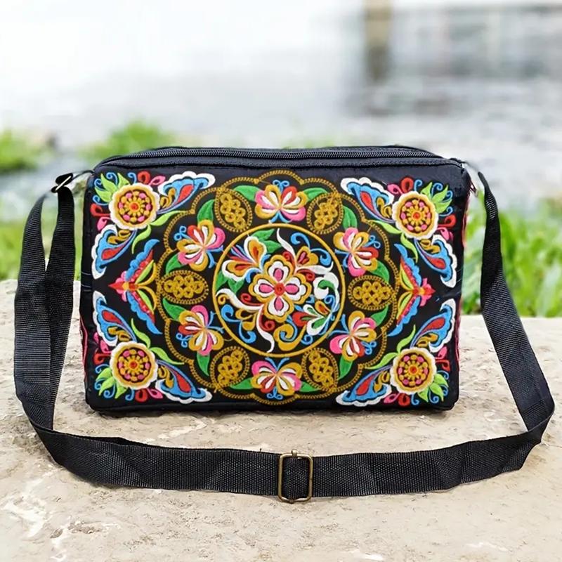 Omuz Çantası Yunnan Etnik Tarzı Işlemeli Çanta Crossbody Çanta Kadın Çantası Büyütülmüş Üç Fermuarlı Kumaş Çanta Büyük Kapasiteli Kare Çanta