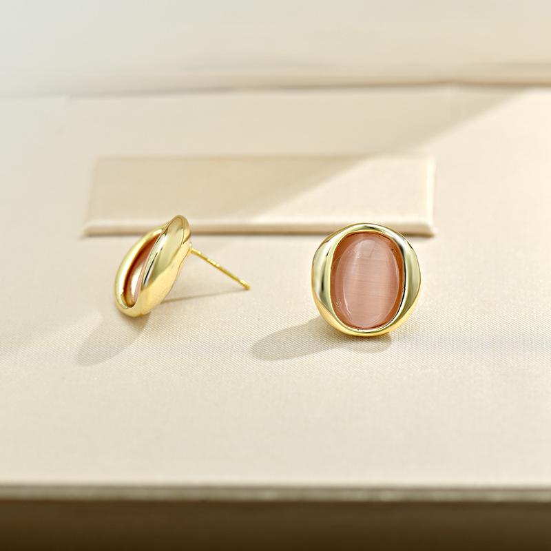 Maillard Retro Cat's Eye S925 Silver Stud Earrings - Versatile Hong Kong Style Luxury for Women