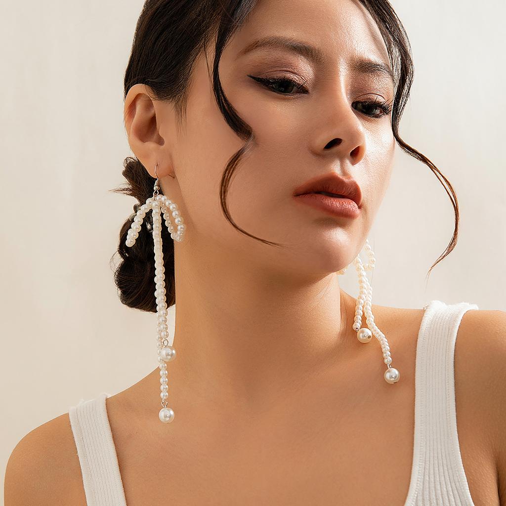 Delicate Bowknot Earrings Fashion Ear Jewelry Bowknot Shaped Ear Studs Alloy Material Suitable for Fashionable Outfits