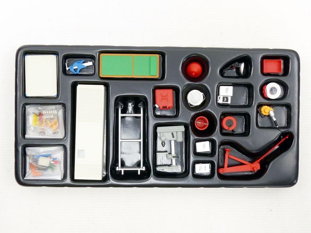 Garage Kit Set for Scale Models by Autoart 49110 1/18