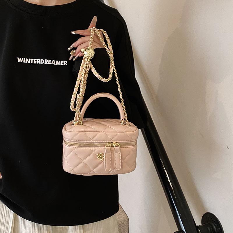 Premium mini bag women's spring and summer 2025 new white niche diamond chain messenger bag portable bucket bag
