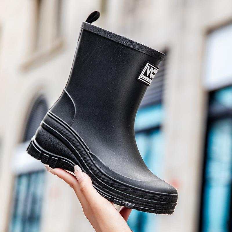 Fashionable Outdoor Wearable Simple Women's Rain Boots Mid-tube Water Shoes Adult Rain Boots Waterproof Non-slip Thick-soled Water Shoes