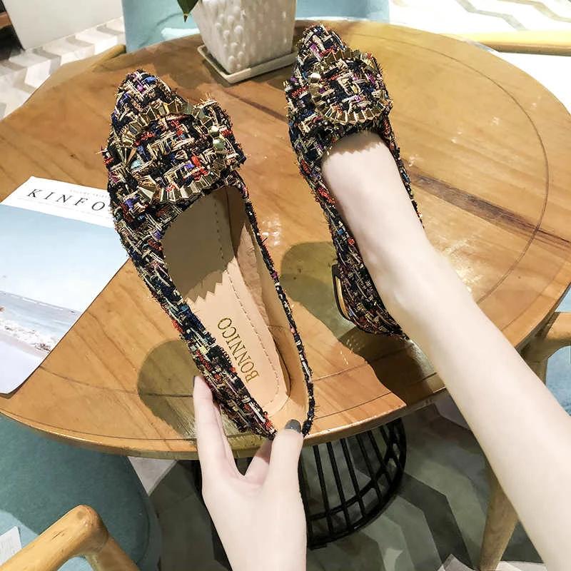 Thick Heeled Women's Shoes 2024 New Fully Equipped Pointed Flat Shoes Houndstooth Metal Decoration Shallow Mouth Middle Heel