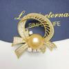 Fashionista BI Prepare exquisite and luxurious large freshwater pearl brooches and pins for autumn and winter sweaters, coats, and accessories