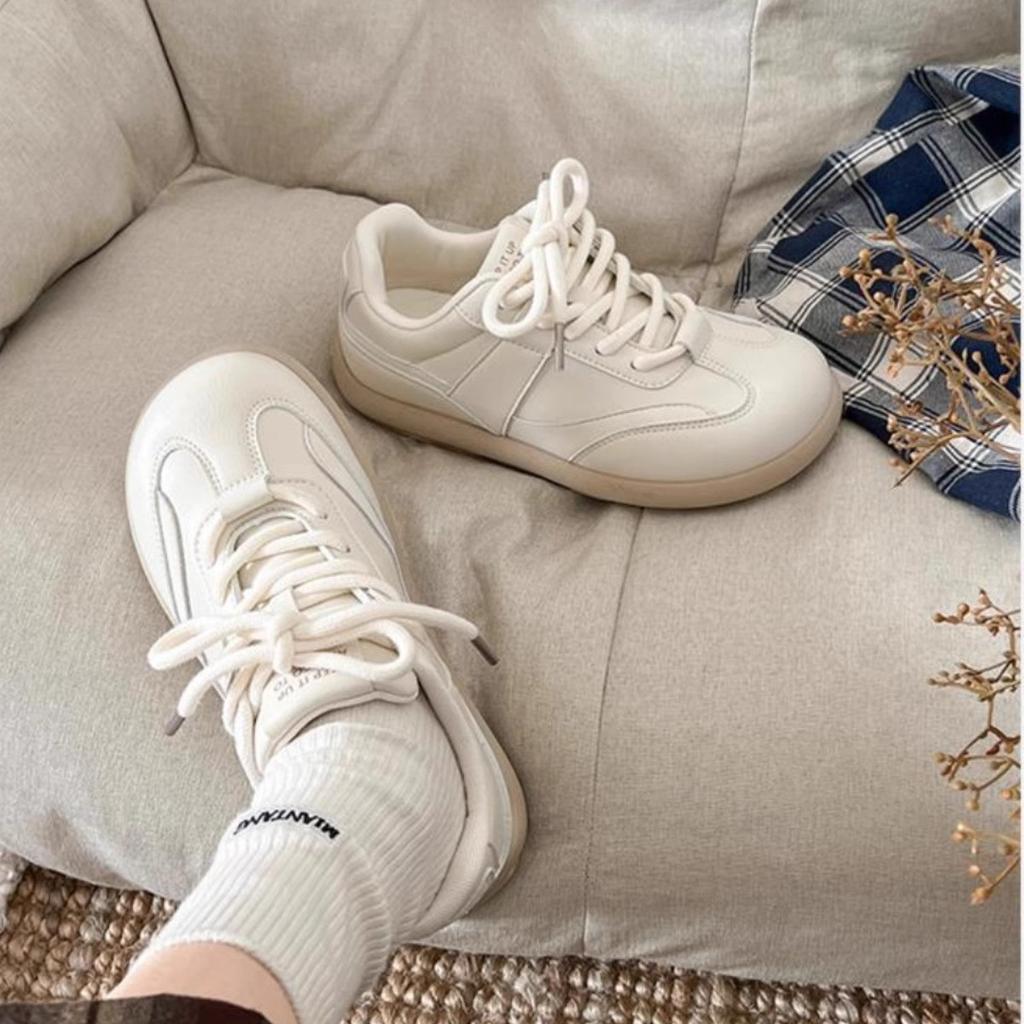 2025 New Summer White Retro Fashion Versatile Flat-bottomed German Training Shoes Women's Lightweight Soft-soled Forrest Gump Sports Shoes