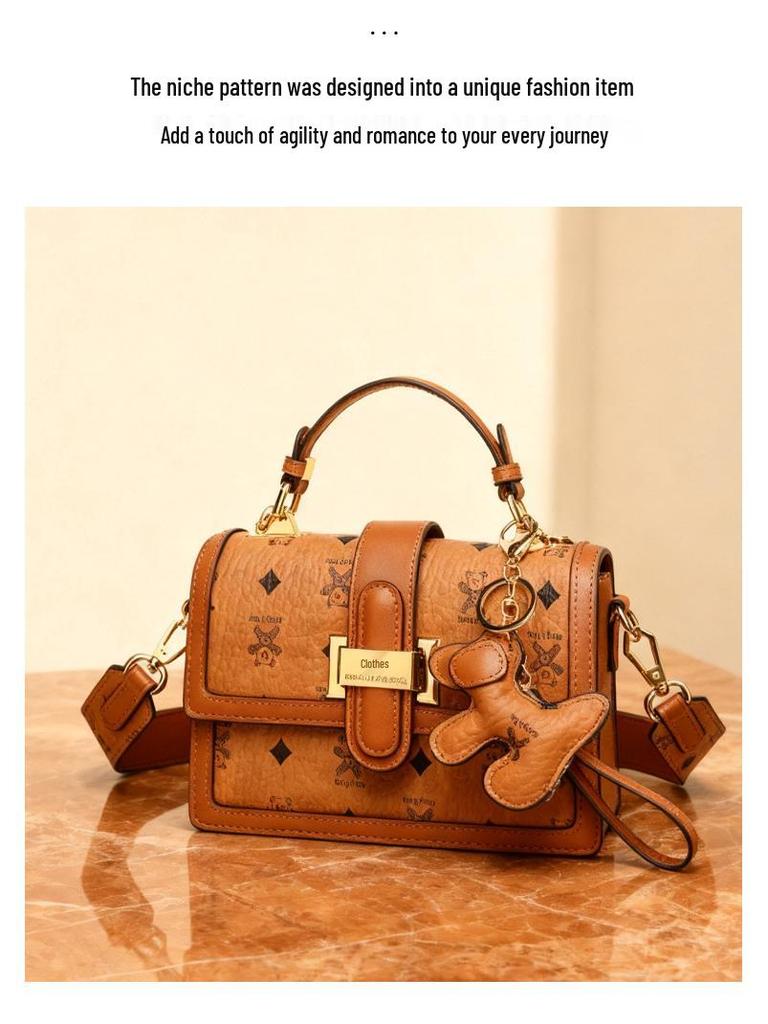 2025 Autumn/Winter Women's Retro High-End Print Crossbody Bag