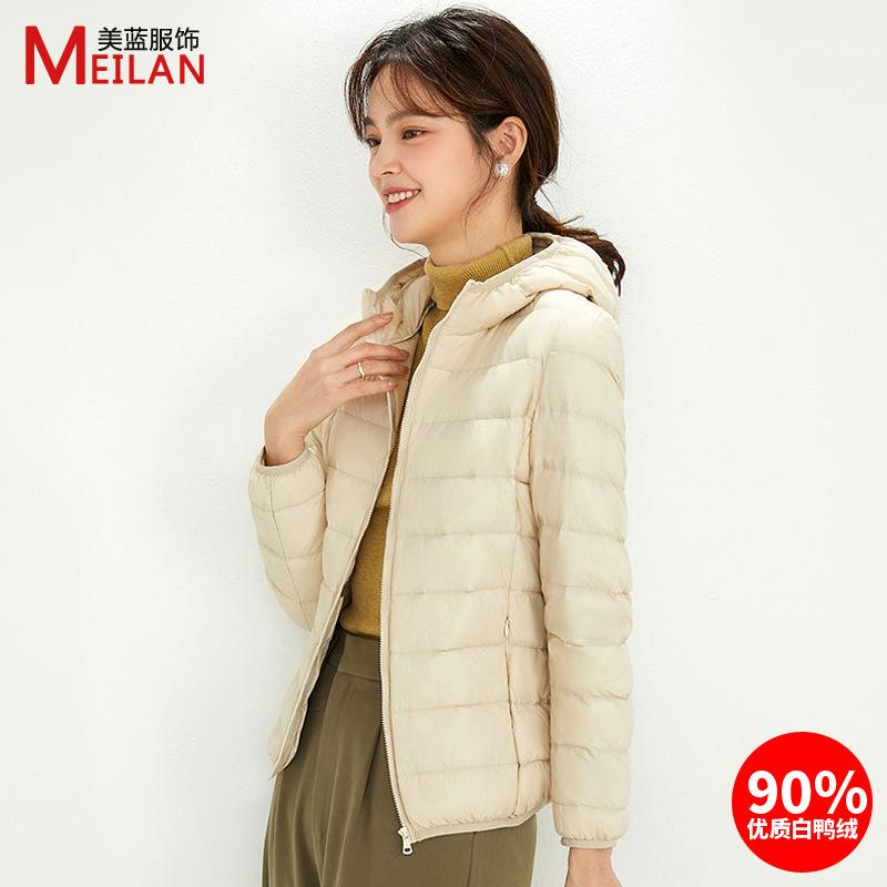 Down women's hooded down jacket women's light and thin short large size light foreign style white duck down jacket Pinghu down jacket batch