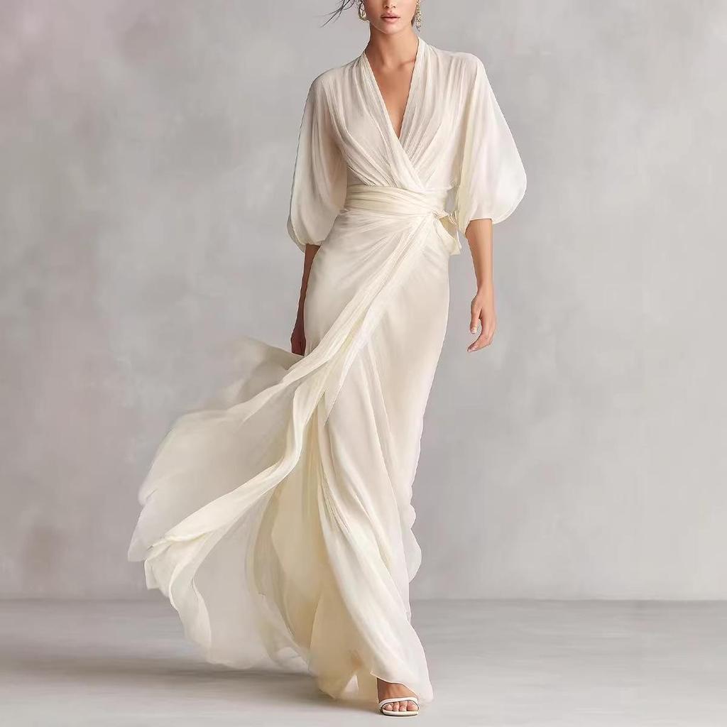 European & American Socialite Deep V-neck Puff Sleeve Cinched Waist Long Dress for Autumn Banquets