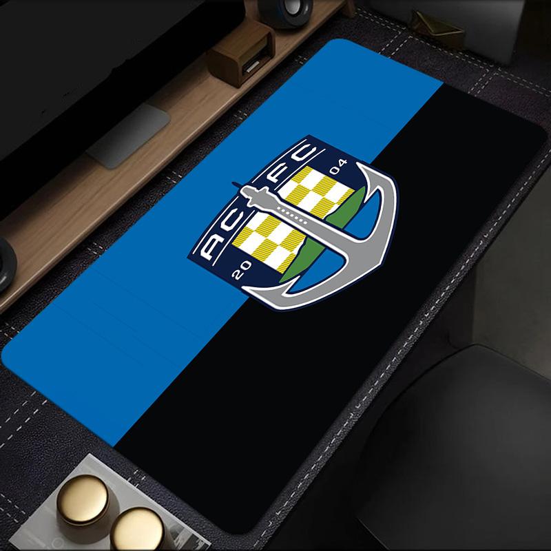 Acfc Team Crest mouse pad, rubber base, esports desk mat, mouse pad for gamers and office use, gaming desk , easy to clean mat