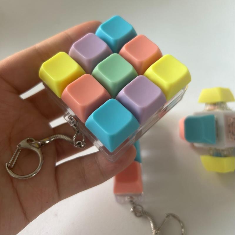1Pcs Boys Girls Anti Stress Finger Keyboard Games Keychain Without Light 9 Keyboard Key Toy For Adults Antistress Toys