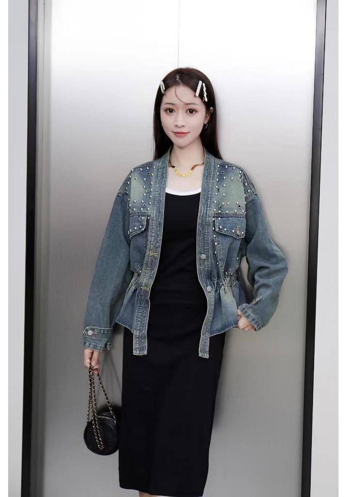 Veste en jean décontractée à col en V, style coréen, perles, pour le printemps et l'automne 2024 - Haut polyvalent amincissant pour la taille, mode femme