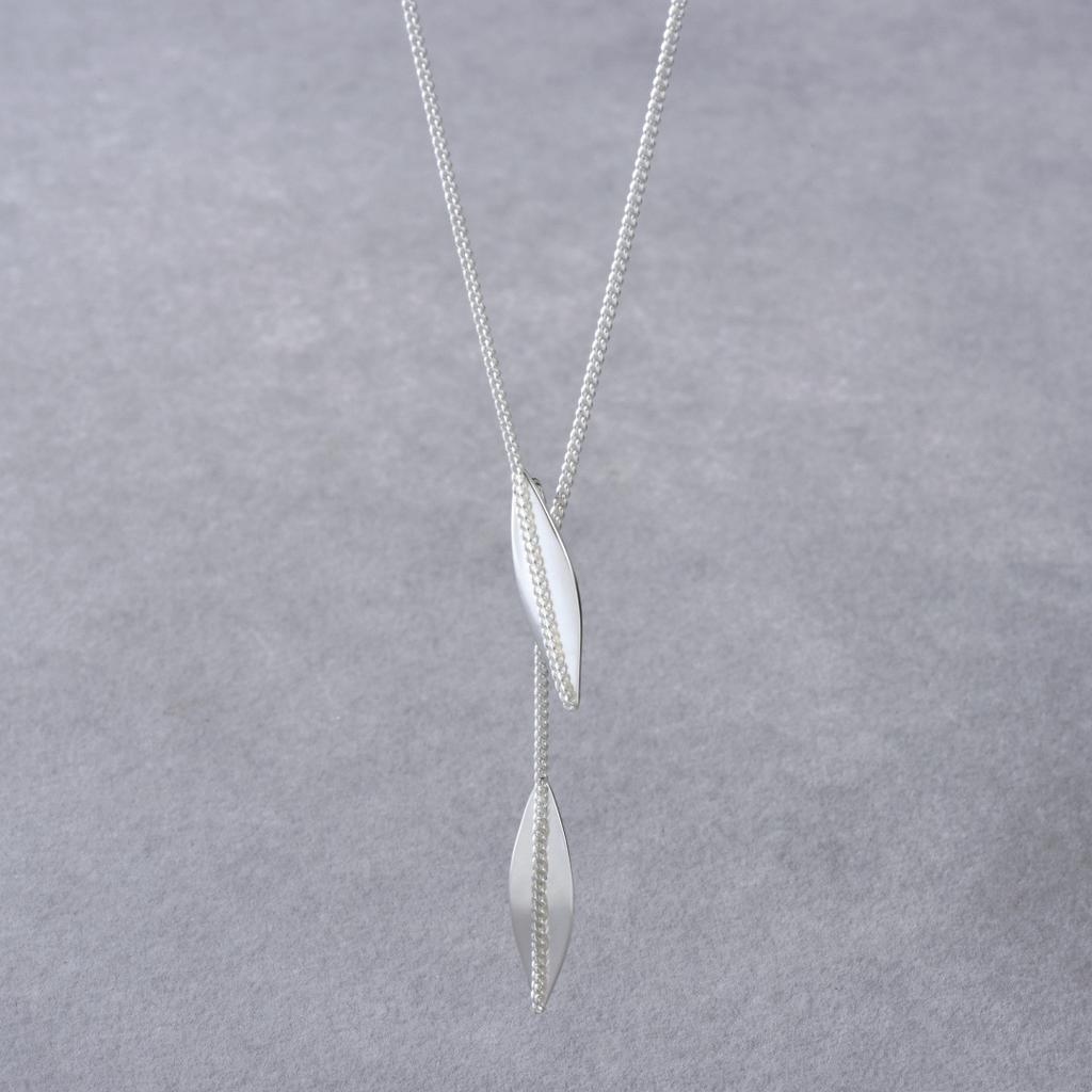 Unique Personality Willow Leaf Fringe Pendant Earrings S925 Silver Needle Earrings Y-Shaped Leaf Fringe Pendant Necklace