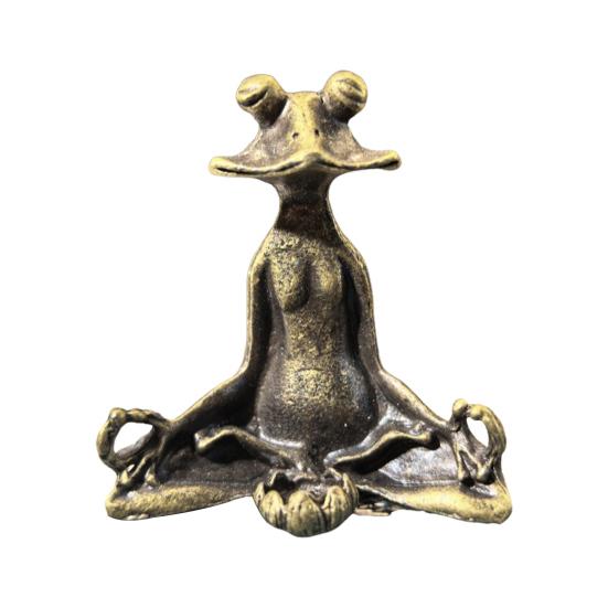 Meditation Frog Figurine Alloy Mini Zen Frog Statue Retro Miniature Frog Desktop Ornament for Home Office Drawing Room Decoration
