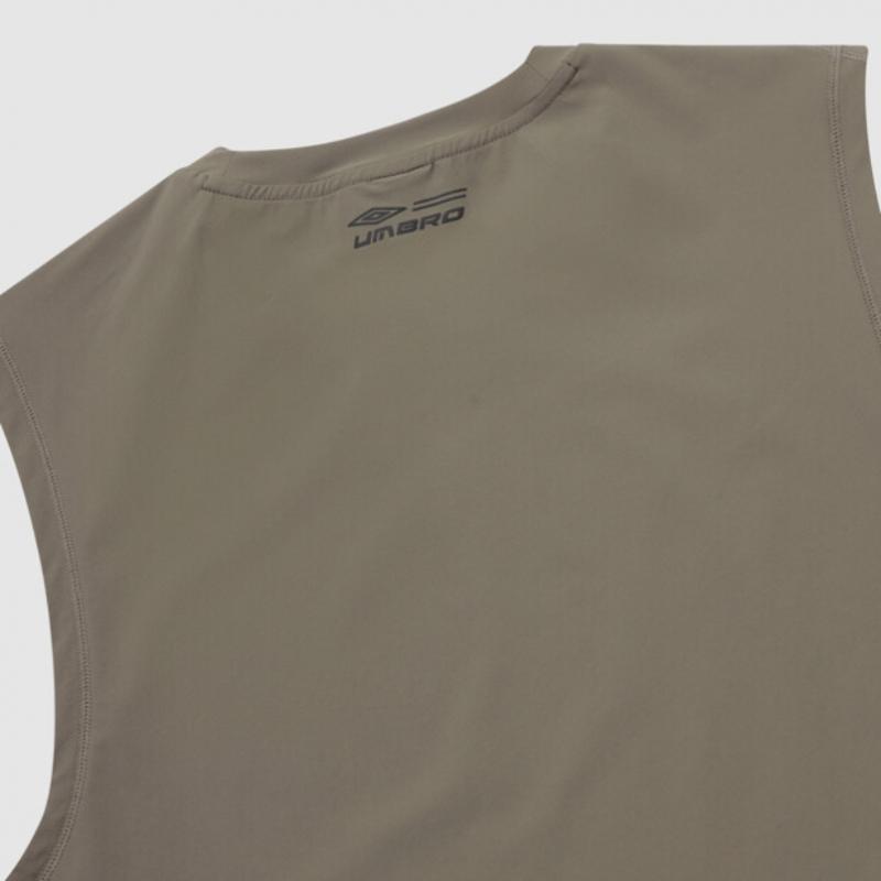Umbro Allround Cooling TricoT Sleeveless T shirT Dbr Ur121ssl21