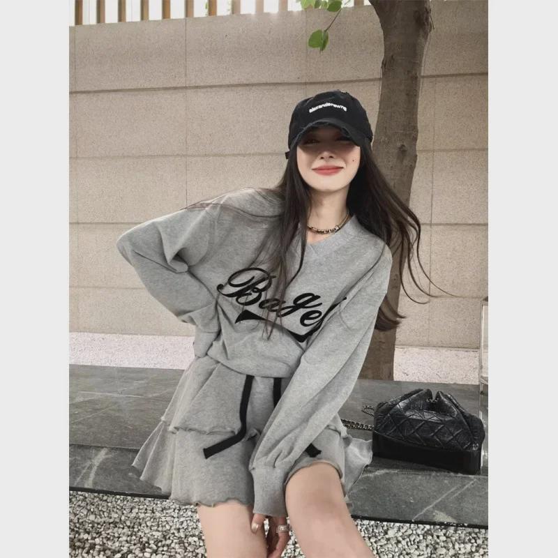 

«Комплект из свитера и юбки с длинными рукавами для женщин на весну и осень больших размеров — стильный комплект из двух предметов для веса до 300 фунтов» 4XL серый