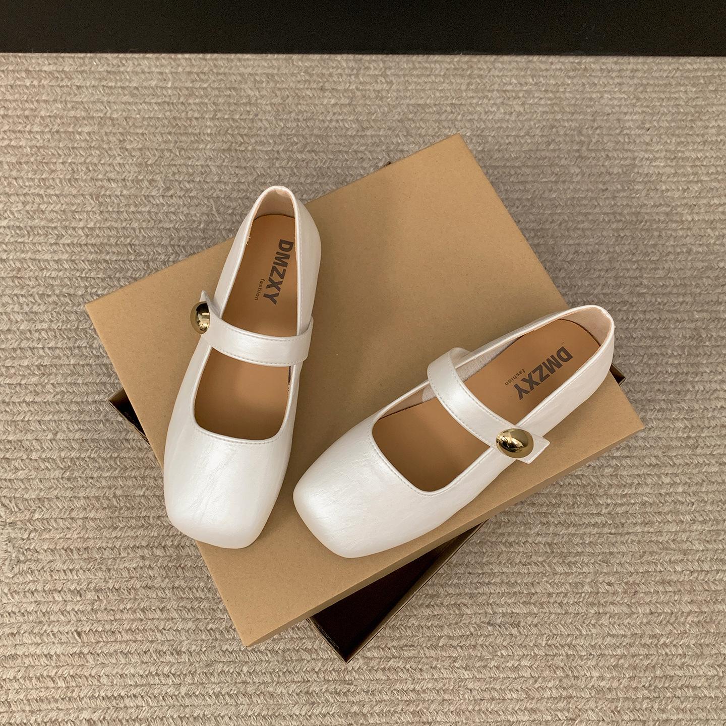 

Французский красный ретро квадратный носок светлая пасть низкий каблук одинарная обувь женская лето 2025 новая с юбкой универсальные туфли Мэри Джейн 35 бежевый