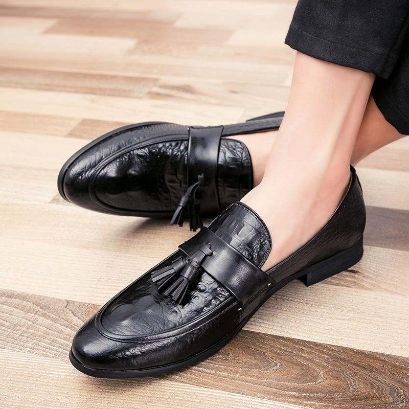 Men's casual leather shoes fashion  Moccasin Oxford driving loafers formal wear new Italian tassel shoes