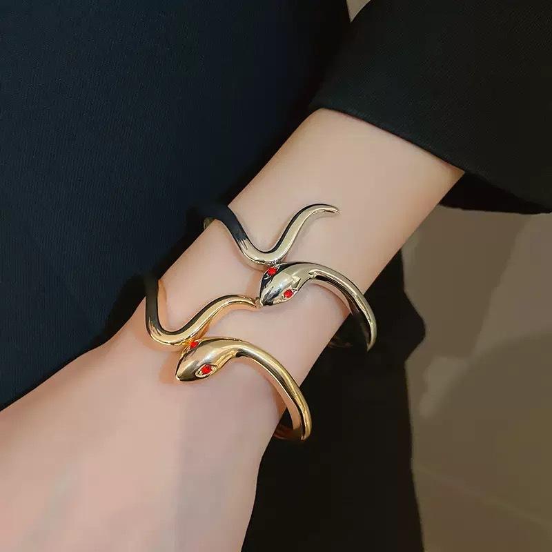 Cold Wind Niche Glossy Snake Bracelet Female Personality Glossy Plain Ring Small Snake Open Bracelet