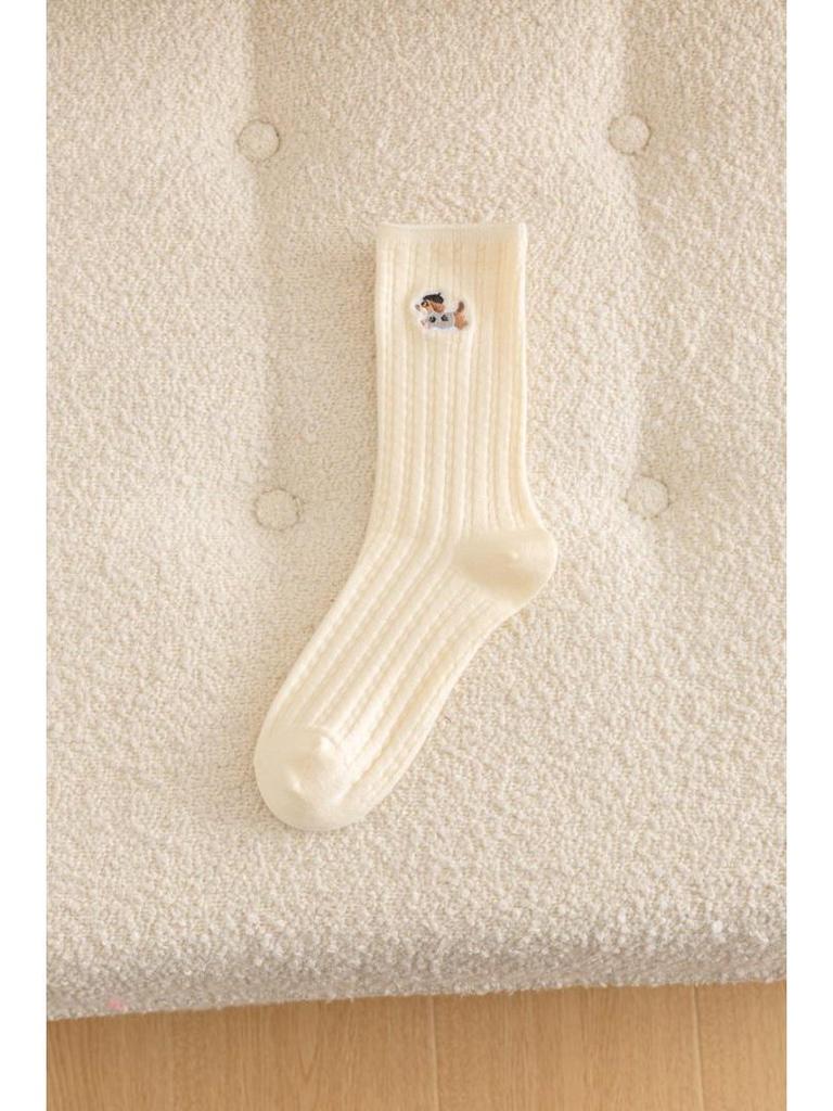 Women's Japanese Style Black & White Embroidered Ribbed Wool Mid-Calf Socks - Thick, Warm, Loose Fit for Autumn & Winter